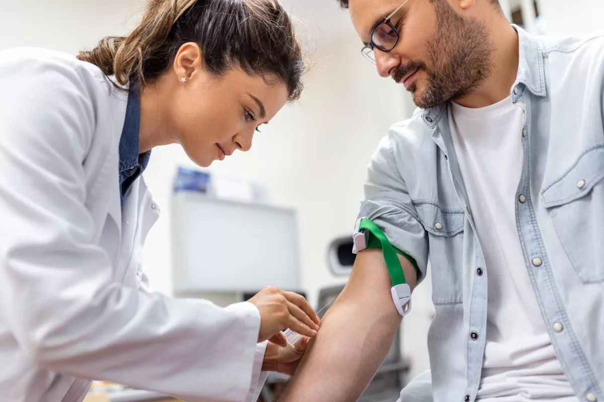 What is a Phlebotomist? Path Outline